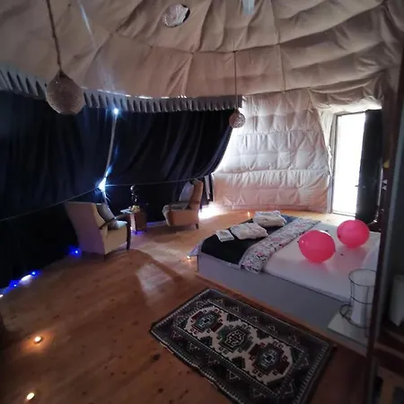 Tuerkdomes Glamping Campingplatz *